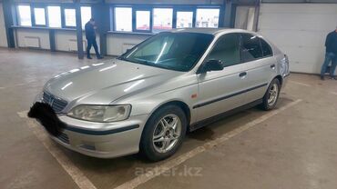 Honda: Honda Accord: 2000 г., 1.8 л, Механика, Газ, Седан