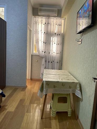 Duş kabinaları, arakəsmələr: Arakəsmə, Künc üçün — 6