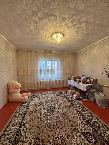 Продажа коттеджей и домов: ✨Продаётся дом в с. Сокулук✨ 🏡Характеристики： • Участок - 7 соток • — 7