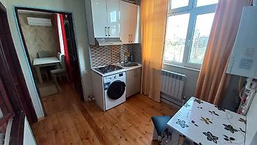 9 mkr kirayə evlər: 2 otaqlı ev kirayə verilir verilir Məhəmmədi Araz marketin düz yanıda — 9
