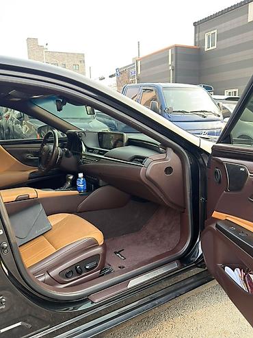 Lexus: Lexus ES: 2019 г., 2.5 л, Автомат, Гибрид, Седан — 17