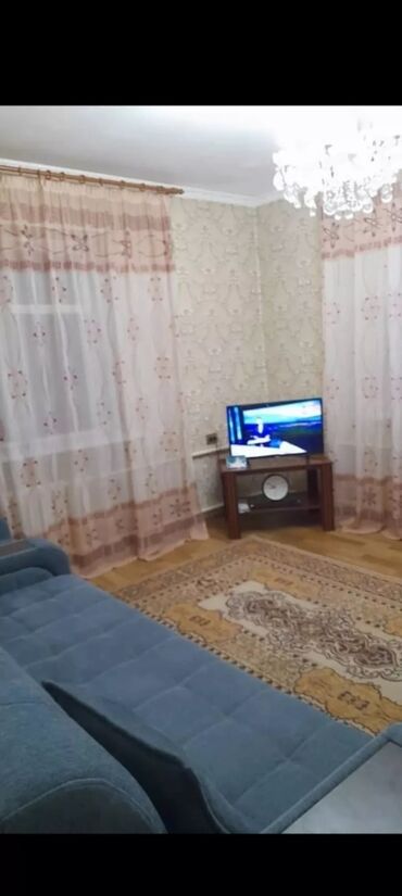 продается дом на бишкек: 63 кв. м, 3 бөлмө, Унаа токтотуучу жай, Забор, тосулган