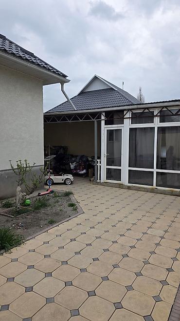 Продажа коттеджей и домов: Продается дом в с.Ленинском на первой линии ул. Алма-Атинской — 2