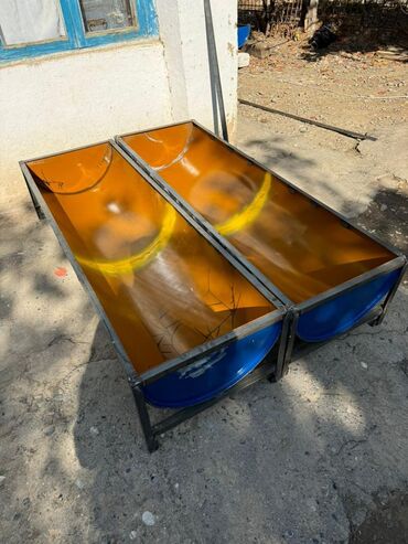 Товары и оборудование для с/х животных: Кормушки для крупного рогатого скота и овец из металлической бочки — 12