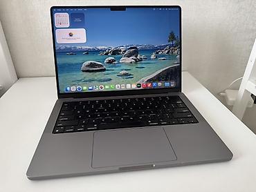 Apple MacBook Pro 14" - Дисплей 14.2" Liquid Retina XDR с тонкими