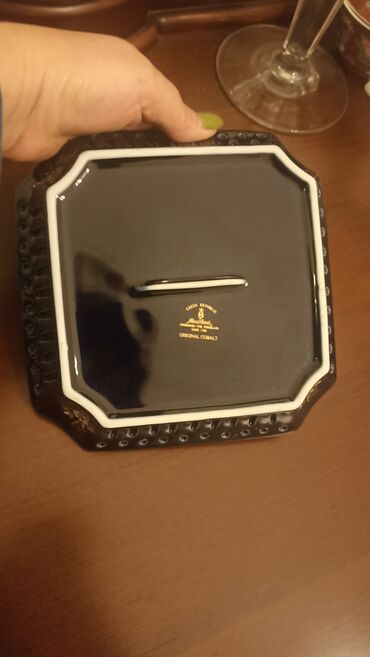 Digər dəstlər və servizlər: Kobalt Çexiya . Qiymətlər fərqlidir .6,8,10,12,15 manat . votsap — 9