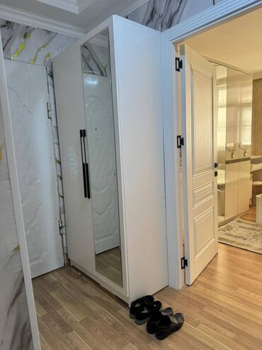 Uzunmüddətli kirayə mənzillər: Super təmirli 3 otaqlı Kirayə Verilir. Dord Gardaş sarayinda 6 — 10