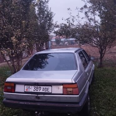 Volkswagen: Volkswagen Jetta: 1988 г., 1.6 л, Механика, Бензин, Седан