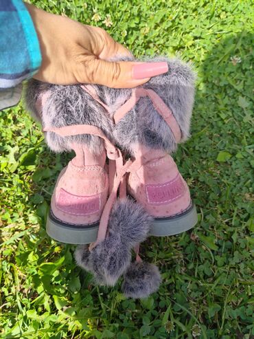 little kids pepco: Ugg boots, UGG, Size - 22