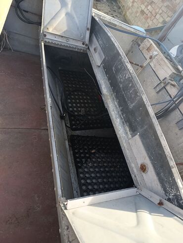 Водный транспорт: Продается лодка: прогресс 4м, на рулевом управлении, в отличном — 9