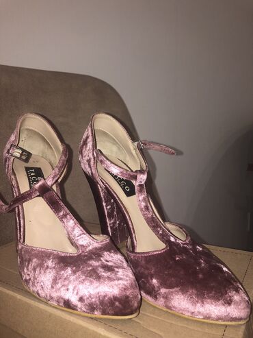 женские вечерние туфли: Туфли, Размер: 39, цвет - Фиолетовый, Б/у