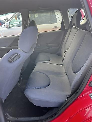 Другие детали салона: Только чалгыла !!! Honda Jazz Цвет Красный❤️ Руль левый Каробка — 9