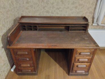 Ofis masaları: Qədimi yazı masası. (XIX əsrin sonu - XX əsrin əvvəli) İri — 9