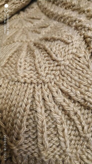 фасоны вязаных свитеров: Женский свитер, Длинная модель