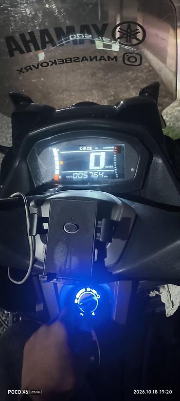 mini gps tracker: Скутер Yamaha (класс макси-скутер) - Двигатель: одноцилиндровый — 8