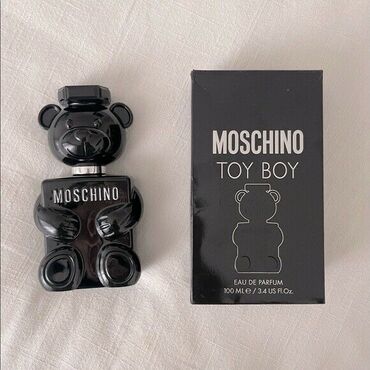 Ətriyyat: Toy boy moschino