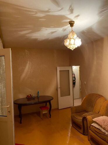 Köhnə tikili: Bakı, Bakıxanov qəs., 3 otaqlı, Köhnə tikili, 85 kv. m — 3