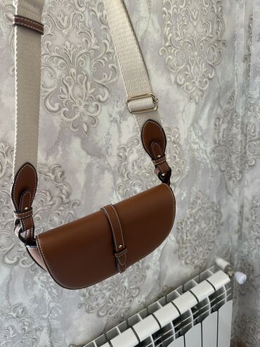 Çantalar: Əl çantası, Zara, Yeni