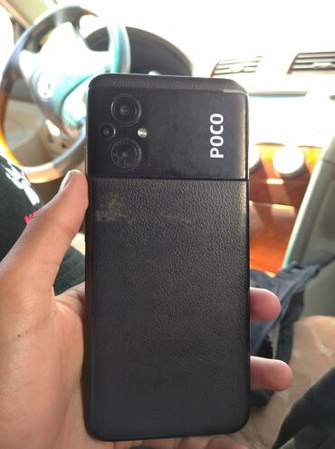 телефоны рассрочку: Poco M5, Колдонулган, 128 ГБ, түсү - Кара, 2 SIM