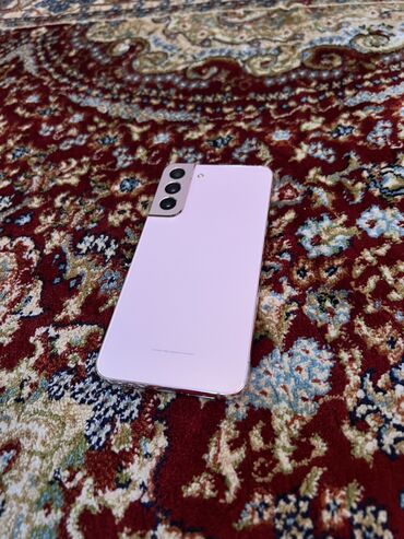 обменяю на телефон: Samsung Galaxy S22 Plus, Б/у, 256 ГБ, цвет - Золотой, 1 SIM