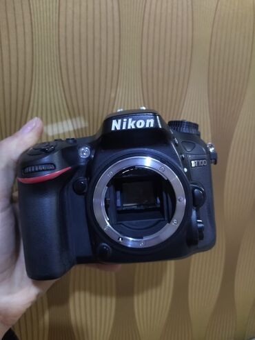 lens nikon: Nikon D-7100 Foto aparat lensi ile birlikde satilir.Cox Az muddet