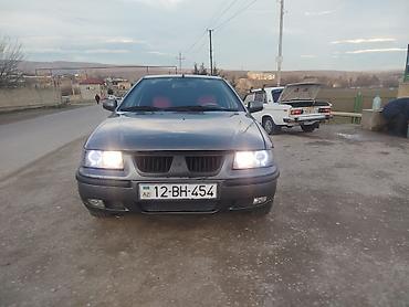 Digər avtomobillər: Sedan avtomobil – boz rəng - 4 qapı, 5 yerlik - Ön və arxa optikalar — 6