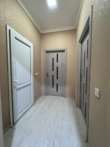 binədə ev: Yeni tikili 7 mərtəbəli binanın 4 cü mərtəbəsində 42 kv metr sahəsi — 8