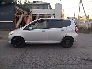 капот фит: Honda Fit: 2003 г., 1.3 л, Вариатор, Бензин, Хэтчбэк — 3