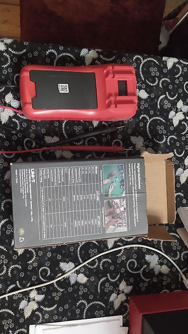 duş: UNI-T UT136B+ rəqəmsal multimetr Xüsusiyyətlər: - 4000 count LCD — 1