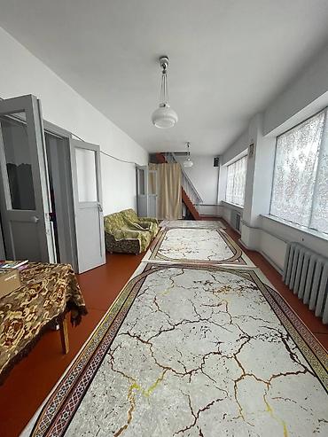 🏡 Эки кабаттуу үй сатылат! Үйдө жашоого ыңгайлуу шарттар түзүлгөн — 8