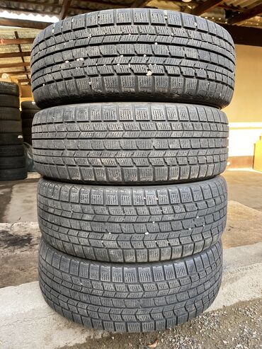 Шины: Шины 215 / 60 / R 16, Зима, Б/у, Комплект, Легковые, Япония, Dunlop