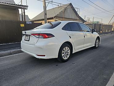жили машина: Toyota Corolla: 2019 г., 1.8 л, Вариатор, Бензин, Седан — 1