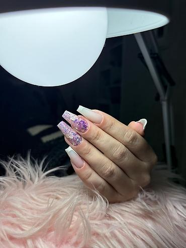 nails: Xidmət: Peşəkar manikür və dırnaq dizaynı Təsvir: - Klassik, fransız — 1