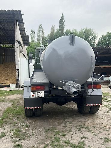 Ассенизаторы: Ассенизатор, ГАЗ — 4