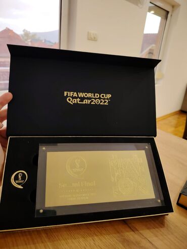 Ostali antikviteti: Prodajem ekskluzivne, unikatne suvenire sa FIFA Svetskog prvenstva u — 9
