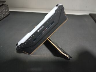 ddr3 2gb озу: Оперативдик эс-тутум, Колдонулган, Corsair, 16 ГБ, DDR4, 3200 МГц, ПК үчүн