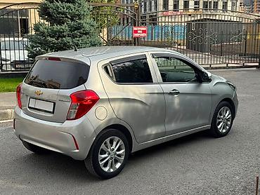 куплен: Chevrolet Spark: 2019 г., 1 л, Автомат, Бензин, Хэтчбэк — 4