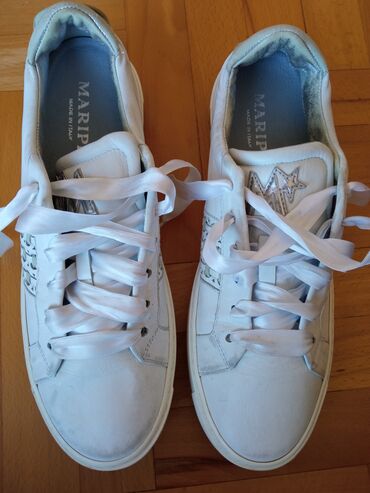 Sneakers & Athletic shoes: 41, color - White