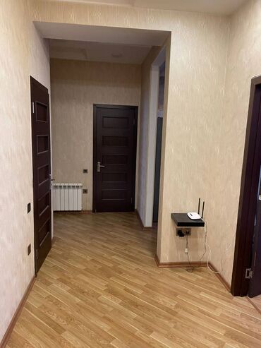 Günlük kirayə mənzillər: 3 otaqlı, Xətai r. r-nu — 12