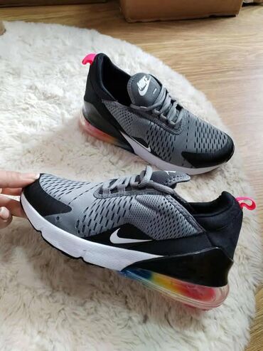 salomon patike za zimu: 36-37-38
1899 din
hc
