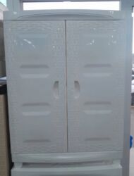 женские спортивные костюмы на синтепоне: •PLASTİK İKİQAPILIL ŞKAF🗄
•ÖLÇÜ:hün-100 / en-40 / uzun-70