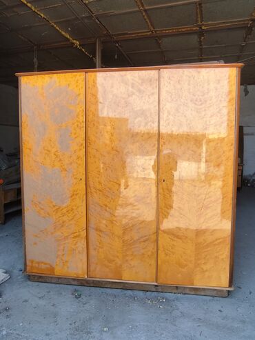 Спальные гарнитуры: Спальный гарнитур, Б/у, Двуспальная кровать, Шкаф, Трюмо, Другая страна производитель, Дерево, Платная доставка, цвет - Оранжевый at lalafo.kg — 2 Спальные гарнитуры: Спальный гарнитур, Б/у, Двуспальная кровать, Шкаф, Трюмо, Другая страна производитель, Дерево, Платная доставка, цвет - Оранжевый — 2