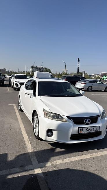 Lexus: Lexus CT: 2012 г., 1.8 л, Автомат, Гибрид, Хэтчбэк — 3
