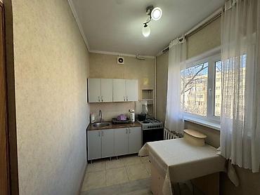 10 микрорайон квартира: 1 комната, 35 м², 10 мкр 105 серия, 3 этаж, Евроремонт — 4
