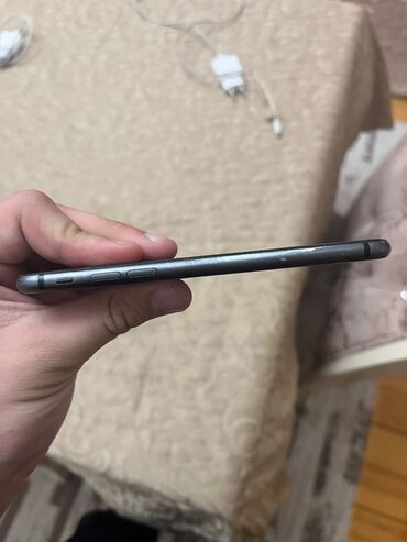 telfon sade: IPhone 8, 64 GB, Matte Space Gray