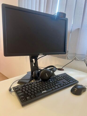 Masaüstü kompüterlər və iş stansiyaları: Tecili Ofis ucun kompyuterler satilir 40 eded Modeller muxtelifdir