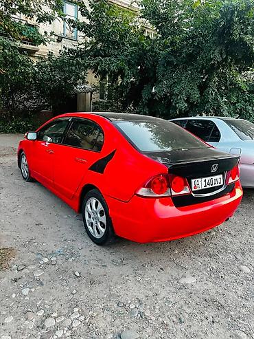 звонки: Honda Civic: 2006 г., 1.8 л, Автомат, Газ, Седан — 5