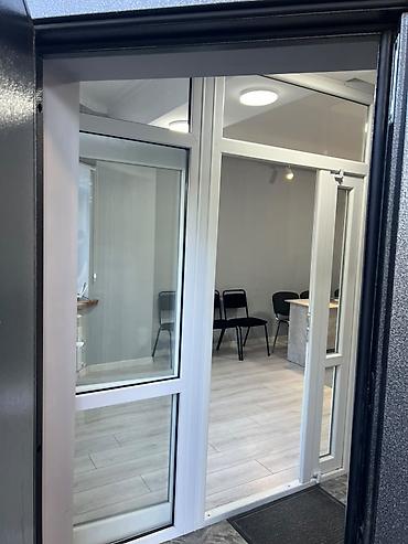 Коммерческая недвижимость: 🏢 Сдаётся коммерческое помещение в центре Бишкека 📍 Адрес: ул — 3