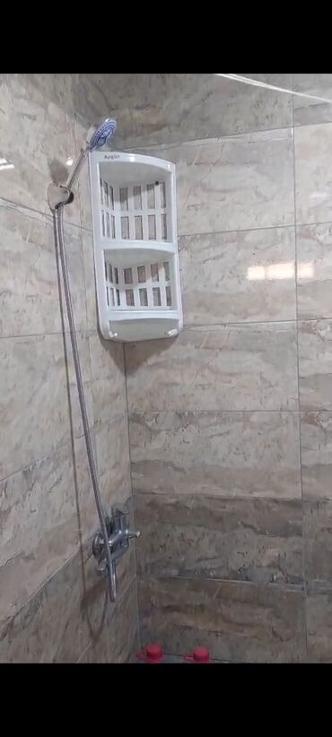 Uzunmüddətli kirayə evlər: 40 kv. m, 1 otaqlı, Telefon, Qaz, İşıq — 17