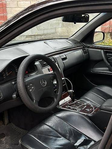 Mercedes-Benz: Mercedes-Benz E-Class: 2001 г., 2.2 л, Автомат, Дизель, Седан — 4